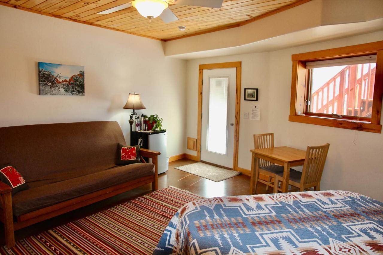 Red Moon Lodge Моаб Экстерьер фото